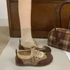Design retrô temperamento fashion sapatos de treino alemães sapatos de sola única femininos novo estilo outono 2026 sapatos casuais versáteis confortáveis estilosos