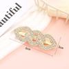 Pasador de Pelo con Pedrería de Perlas y Mariposa Pinza de Pico de Pato Accesorio para el Cabello con Diseño Tachonado de Diamantes, Pinza de Tiburón de Tamaño Mediano con un Toque de Alta Gama