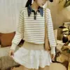 Suéter de Punto Falso de Dos Piezas con Cuello Polo Suelto y Mangas de Mezclilla Patchwork para Mujer, Nueva Moda Otoño/Invierno 2025 Tendencia