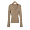 Otoño 2024 Color Sólido Lana Cuello V Grande Abertura en Puños Suéter para Mujer Estilo Coreano Ajustado a la Cintura Suéter Base Interior