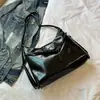 Bolsa Tote Grande para Deslocamento para Mulheres 2025 Nova Bolsa Casual de Nicho de Ombro Único Transversal Mochila Simples e Estilosa