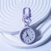 El Maestro Recomienda un Mini Reloj Portátil de Llavero para Estudiantes, Adecuado para Exámenes, como un Accesorio Decorativo para Mochilas