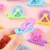 Novo Apito em Forma de Roda Gigante Apito Criativo Plástico Crianças Gashapon Brinquedo Pequeno Comum Presente de Jardim de Infância