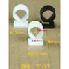 Gancho para agujero de avión hebilla de triángulo de plástico embalaje en caja de color gancho de plástico caja de papel plana tridimensional oreja colgante hebilla colgante