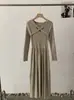 Vestido Tricô Ombro a Ombro com Decote V Cor Lisa Cintura Alta Slim Manga Longa Estilo Puro Desejo Outono Inverno Saia Longa para Mulheres 5673