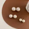 Pendientes de botón de perla de algodón para mujer, pendientes retro franceses, nuevos pendientes de diseño de nicho estilo occidental 2023, alta calidad