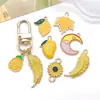 Mistura de 20 Estilos de Folha de Bordo Amarela com Gotejamento de Óleo Lua Favo de Mel Acessórios de Joias Pingentes DIY Pulseira Colar Chaveiro Charms