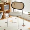 Cadeira de jantar para casa, estilo vintage de luxo leve, popular nas redes sociais, adequada para restaurantes de hospedagem, com encosto de ratã trançado, cadeira de lazer para varandas de hotel