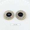 Suéter de punto con botones de metal multicapa ovalados y diamantes, estilo Chanel, pequeño, decorativo, para otoño e invierno.