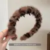 Outono e inverno elegante leopardo pelúcia arco de cabelo feminino denteado rosto lavagem cabelo prensado arco alto craniano topo antiderrapante quebra cabelo acabamento grampo de cabelo