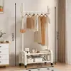Nuevo modelo de perchero de pie para dormitorio, perchero de pie interior simple y engrosado para colgar ropa en las habitaciones del hogar