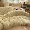 Conjunto de Quatro Peças de Veludo Leite Cashmere Espessado Quente Costurado Estilo Mesmo da Xiaohongshu Conjunto de Três Peças de Veludo Coral Espessado