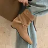 Botas de Cowboy Ocidentais Estilosas para Mulheres, Novidade Outono/Inverno 2026 Vintage Versátil Camurça Couro Macio Aumento de Altura Botas de Cano Curto