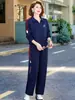 Conjunto de roupas esportivas para mãe 2026 nova coleção de outono, jaqueta emagrecedora e que valoriza a silhueta com gola alta, conjunto de duas peças de moletom casual feminino