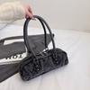 Bolso de Lona Vintage para Mujer 2025 Nuevo Estilo Japonés Mezclilla Lavada Bolso de Hombro para el Trabajo con un Toque de Lujo, Bolso Baguette para Debajo del Brazo