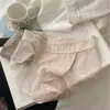 Calcinha Sexy Feminina Renda de Puro Desejo Estilo Francês com Renda e Tela, Confortável Sem Costura Secagem Rápida Cintura Média Abraça o Quadril