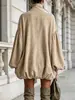2026 Ropa de mujer europea y americana caqui cuello alto manga de farol grande bolsillo suelta corta tipo capullo