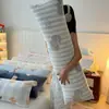 Almofada longa de veludo de leite com estampa de desenho animado estilo Ins, adequada para camas de dormitório, almofada anti-colisão, núcleo de almofada longo para dormir de lado, removível e lavável