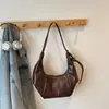 Bolsa de Couro Macio Grande Capacidade Estilo Comutador High-End Formato Bolinho para Mulheres, Nova Moda Versátil Bolsa Transversal Patchwork, Bolsa Croissant