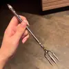 Juego de Dos Piezas de Cuchara y Tenedor de Acero Inoxidable Juego Creativo de Cuchara y Tenedor para Uso Doméstico Estilo Coreano Tenedor para Ensalada Cuchara de Postre Cuchara de Mesa de Mango Largo