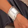 Pulseiras Alargadas Masculinas Estilosas Europeias e Americanas, Pulseiras Abertas Geométricas de Metal Simples e Versáteis, Acessórios Masculinos da Moda