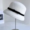 Sombrero de Lámpara con Lazo Color-Block Estilo Chanel para Mujer, Sombrero de Fieltro de Lana Australiana Otoño e Invierno, Elegante Sombrero Cloche Versátil