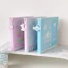 Álbum de Tarjetas de Cuatro Marcos Estilo Coreano Hisocute Álbum de Tarjetas Postales de Doble Página de 5 Pulgadas Libro de Almacenamiento para Tarjetas de Foto de Ídolos