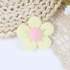 En stock tela estilo coreano forma tridimensional de flor de cinco pétalos accesorios para prendas de vestir esponja hecho a mano DIY broche accesorios para el cabello