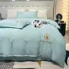 2026 Nuevo Juego de Funda de Edredón de Franela Bordada y Sábanas - Juego de Cama de Cuatro Piezas - Los Colores Otoñales Son Encantadores