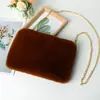 2026 Bolsa Quadrada de Pelúcia Simples e Estilosa para Mulheres com Corrente, Pasta de Pele Sintética, Bolsa de Ombro Único Transversal para o Dia a Dia