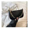 Bolsa de Ombro com Corrente Texturizada 2023 Nova Primavera e Verão Exquisite Pequena Bolsa Moda Simples Estilo Ocidental Bolsa de Mão Bolsa de Ombro