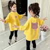 Camiseta de Manga Larga de Algodón Puro para Niñas de Primavera y Otoño, Nueva Camiseta Casual Holgada de Dibujos Animados para Niños Mayores, Camiseta Básica de Cuello Redondo para Niños