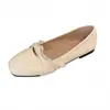 Shoe-Ren 2026 Novo Estilo Sapatos Quadrados de Bico Quadrado com Pérolas Francesas em Couro Patente para Mulheres Sapatilhas Planas de Couro Patente