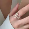 Anel torcido irregular em forma de onda de prata de lei S925 para mulheres, design único e estiloso, anel aberto versátil e ajustável
