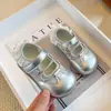 Zapatos de vestir para niña con ribete de encaje y lazo, zapatos de piel, nuevo estilo primavera y otoño 2026, zapatos de princesaLolita a la moda con suela blanda
