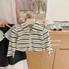 [Xian Ning Qi] Ropa infantil coreana, cárdigan de punto a rayas con cremallera, casual y elegante para niñas, top estilo coreano y japonés para niñas