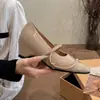 Zapatos Mary Jane para Mujer con Aumento Oculto de Altura 2026 Nuevo Verano Puntiagudos Pequeños de Piel Estilo Francés con Faldas Temperamento Corte Bajo Zapatos de Salón