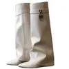 Botines de punta con hebilla en el tobillo, botas de moda, nueva colección otoño/invierno 2026, botas de caña alta estilo retro Chanel, botas de montar