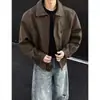 Nova Jaqueta Marrom Retrô Americana para Homens, Design de Marca Tendência, Jaqueta de Couro Casual com Lapelas para Casais