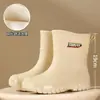 Nuevas botas de lluvia para mujer hasta la pantorrilla, impermeables, antideslizantes, resistentes al desgaste, zapatos de cocina de moda, forrados de felpa, cálidos, zapatos de goma engrosados, botas de lluvia