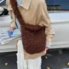 Nova Bolsa de Pelúcia Feminina de Grande Capacidade, Bolsa Tote de Luxo, Bolsa de Ombro Cor Sólida, Bolsa Versátil de Outono para o Dia a Dia Feminino