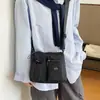 Bolso de nylon multifuncional transfronterizo de moda para botella de agua portátil de senderismo al aire libre, bolso de hombro cruzado ligero e informal para viajes y desplazamientos