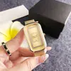 Moda Luxo Leve Relógio Feminino Quadrado Mostrador com Diamantes Padrão de Desenho Animado Pulseira de Malha de Lã Relógio de Quartzo Relógio para Estudante Feminina À Prova d'Água