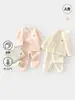 Conjunto de Algodão Quente para Primavera e Outono com Cintura Reta e Abertura Frontal Roupas de Bebê Classe A para Recém-Nascidos Conjunto Separado de Roupa Íntima Grossa para Bebê