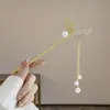 Acessórios de Cabelo Hanfu Cheongsam para Mulheres, Novos Grampos de Cabelo Estilo Chinês para Penteados Updo, Grampos de Cabelo com Movimento (Step Shake), Acessórios de Cabeça com Toque de Luxo, Grampos de Cabelo com Borla Atacado
