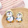 Mochila de Fresa Linda Pingüino Dibujo Animado Estéreo Accesorios DIY Tela Coreana Ropa de Muñeca Accesorios para la Cabeza Zapatos y Sombreros
