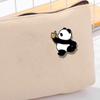 Insignia de panda gordo de dibujos animados tema pérdida de peso insignia divertida de personalidad decoraciones para bolsa accesorios insignia de metal para pareja