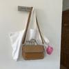 El Bolso de Bloques de Color Nuevo y de Moda de Este Año es Sencillo y Versátil, un Bolso de Hombro/Cruzado para Mujer, Adecuado para el Trabajo y Salidas, con un Elegante Bolso Tote Pequeño