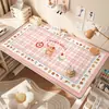 Alfombrilla de escritorio de color crema, impermeable, no lavable, amigable con la vista, libre de formaldehído, diseño de cuadros, alto valor estético para niñas, se puede cortar a medida