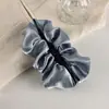 Presilha Banana Plissada de Cetim Estilo Coreano em Formato de Nuvem Simples de Nicho para Rabo de Cavalo com Toque de Luxo, Realça o Volume do Cabelo, Acessório de Cabelo com Presilha Vertical para Penteados